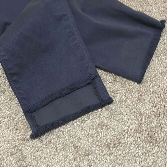 Felicite Women's 31 Step Hem Skinny Jeans Dark Blue Distressed Fringe New - Picture 7 of 13